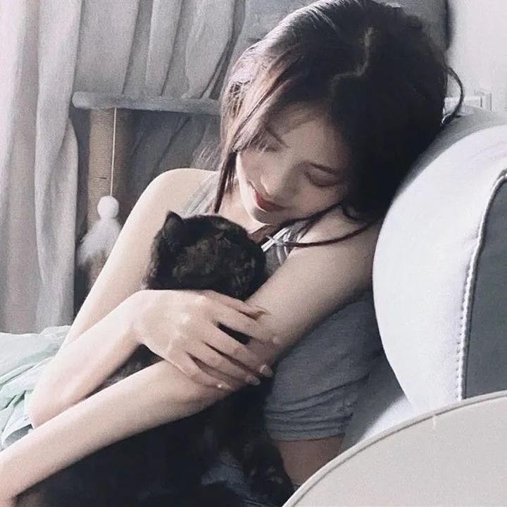被沉默的女人